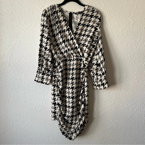 Zara Houndstooth Long Sleeve Black White Gray Mini Dress Size Small - Picture 3 of 9